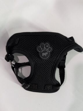 🐶 NWOT Black Padded Pet Harness with Subtle Logo